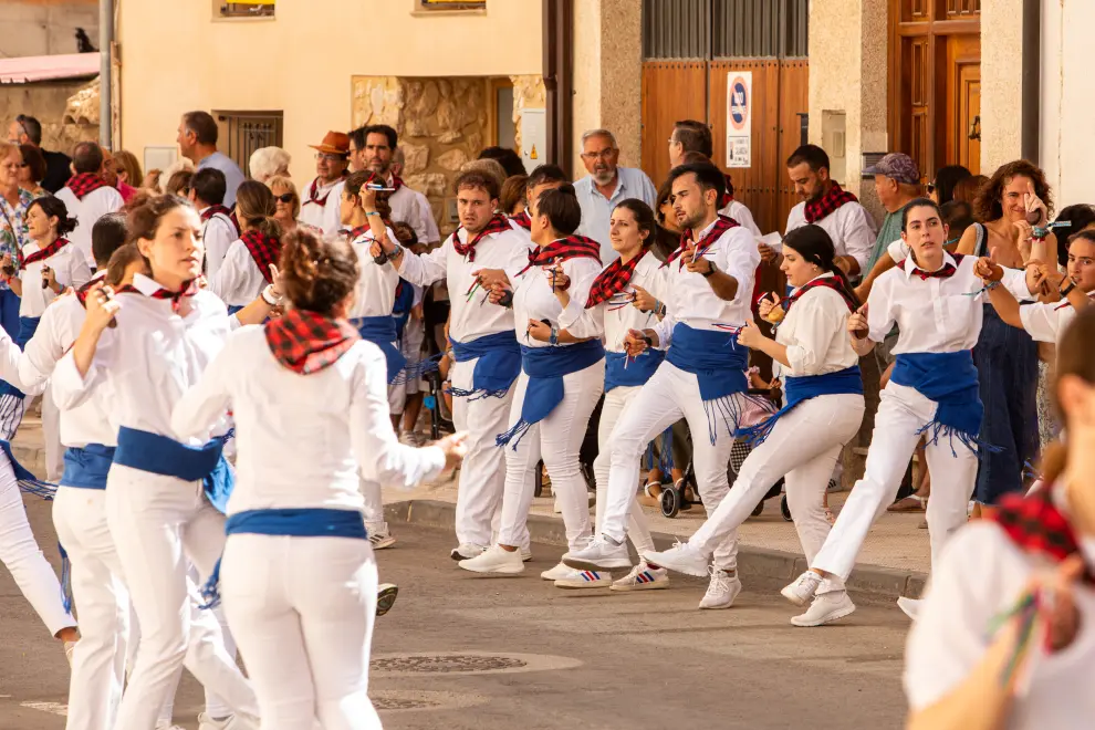 Baile de San Roque durante las fiestas de Calamocha.