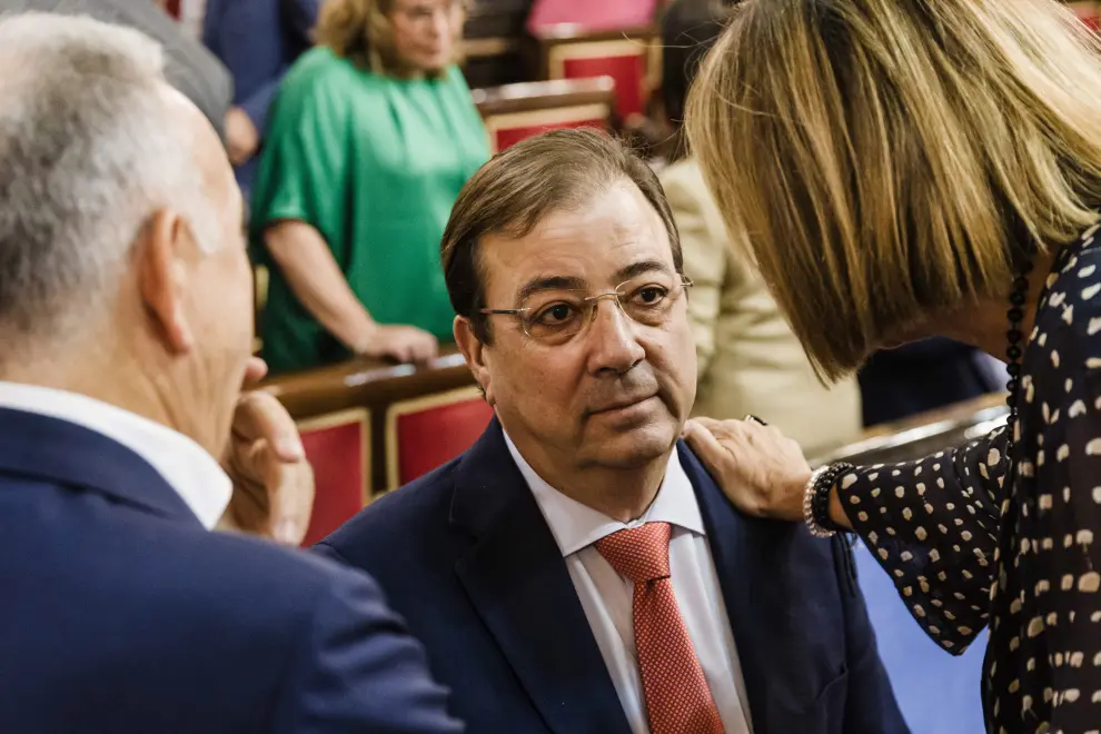 El expresidente de la Junta de Extremadura, Guillermo Fernández Vara, propuesto por el PSOE como vicepresidente del Senado, en el hemiciclo de la Cámara Alta