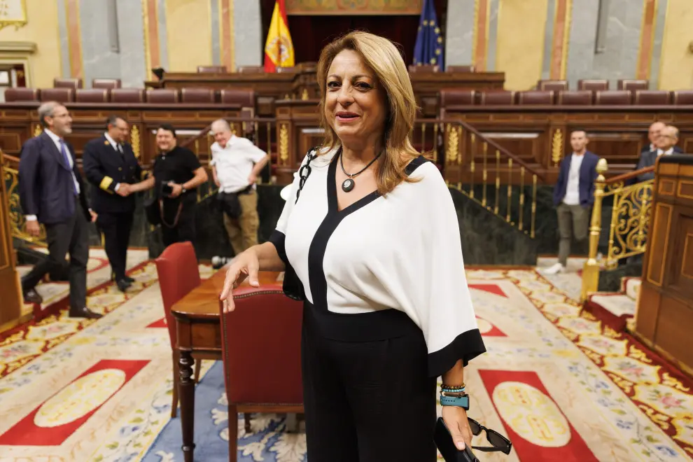 La única diputada de Coalición Canaria, Cristina Valido, a su llegada a la Sesión Constitutiva de la XV Legislatura en el Congreso de los Diputados
