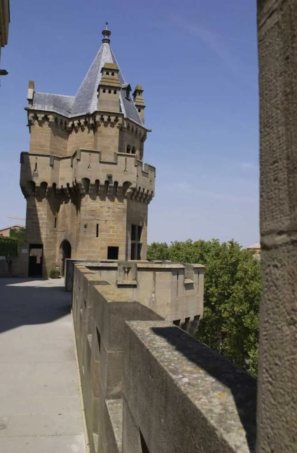 Una torre del Castillo Palacio Real de Olite