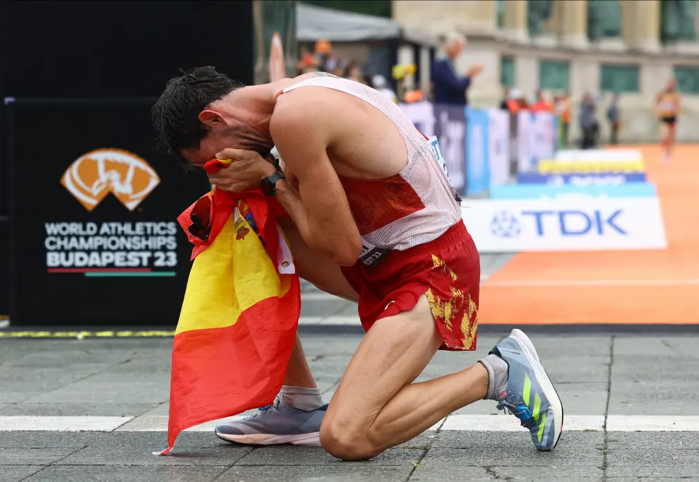 Athletics - World Athletics Championship - Men's 20 km Race Walk - Budapest, Hungary - August 19, 2023 Spain's Alvaro Martin reacts after winning the men's 20 km race walk REUTERS/Bernadett Szabo ATHLETICS-WORLD/