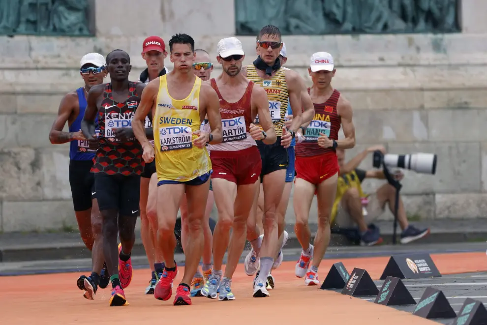 Athletics - World Athletics Championship - Men's 20 km Race Walk - Budapest, Hungary - August 19, 2023 Spain's Alvaro Martin celebrates after winning the men's 20 km race walk REUTERS/Bernadett Szabo ATHLETICS-WORLD/