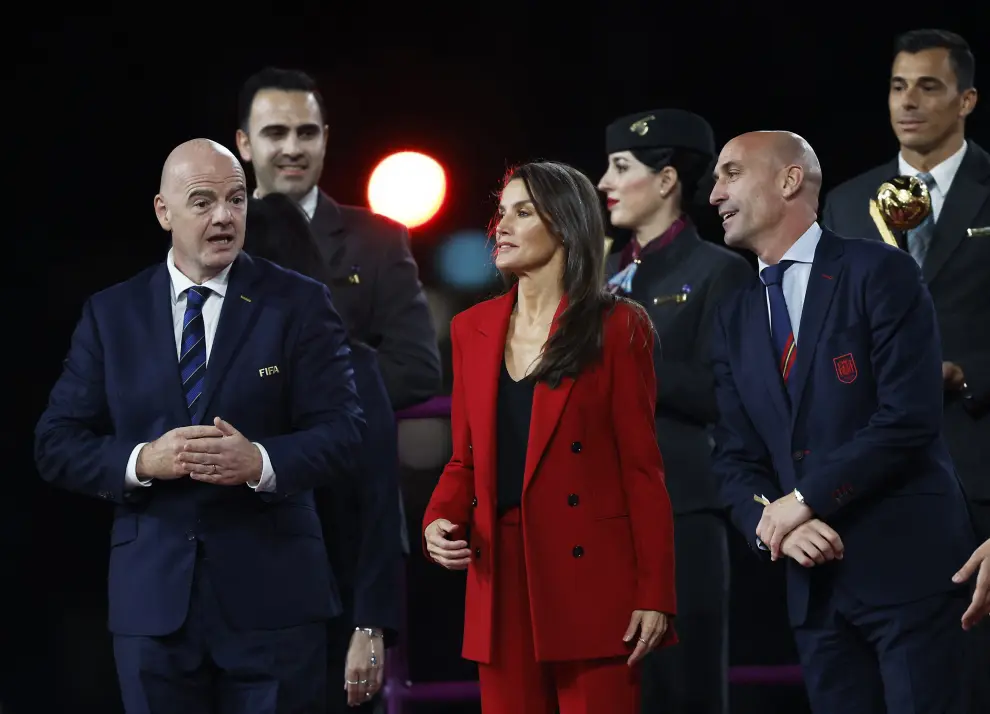 Soccer Football - FIFA Women's World Cup Australia and New Zealand 2023 - Final - Spain v England - Stadium Australia, Sydney, Australia - August 20, 2023 FIFA president Gianni Infantino and Spain's Queen Letizia before the match REUTERS/Hannah Mckay SOCCER-WORLDCUP-ESP-ENG/REPORT