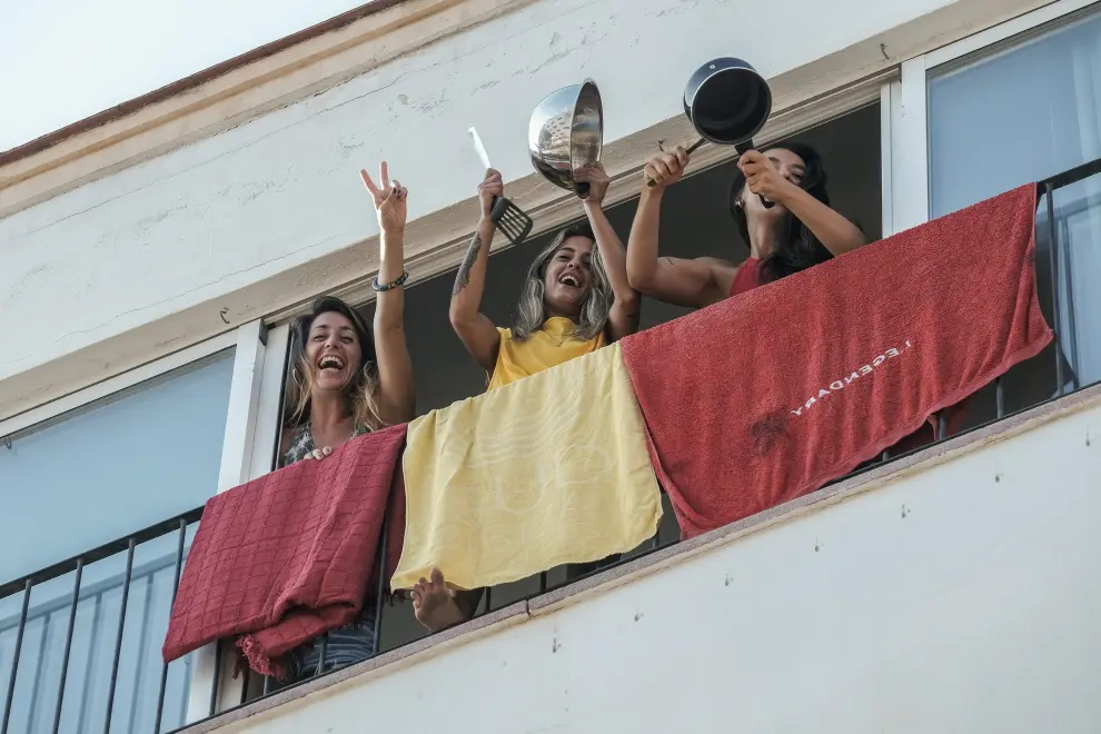 Las campeonas celebran esta tarde en Ibiza su triunfo en la Copa del Mundo.