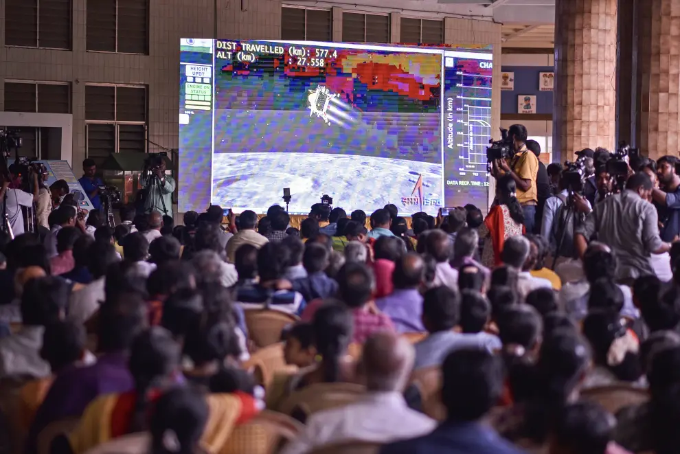 Chennai (India), 23/08/2023.- People watch the live-streaming of Indian Space Research Organisation's (ISRO) mission Chandrayaan-3 soft landing on Moon's South Pole, at Tamil Nadu Science and Technology Centre, in Chennai, India, 23 August 2023. Chandrayaan-3 is the third and most recent Indian lunar exploration mission under the Chandrayaan program of the Indian Space Research Organisation (ISRO). India became the first nation to land on the Moon's south pole and only the fourth nation ever to accomplish this, ISRO confirmed it on X (formerly Twitter) by saying 'I reached my destination and you too!' Chandrayaan-3 has successfully soft-landed on the moon. EFE/EPA/IDREES MOHAMMED coverage 25936 INDIA SPACE TECHNOLOGY CHANDRAYAAN 3