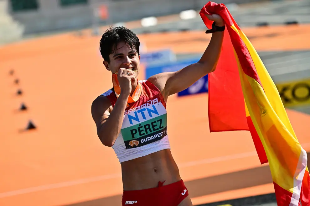 Doblete histórico de Álvaro Martín y María Pérez en el Mundial de atletismo
