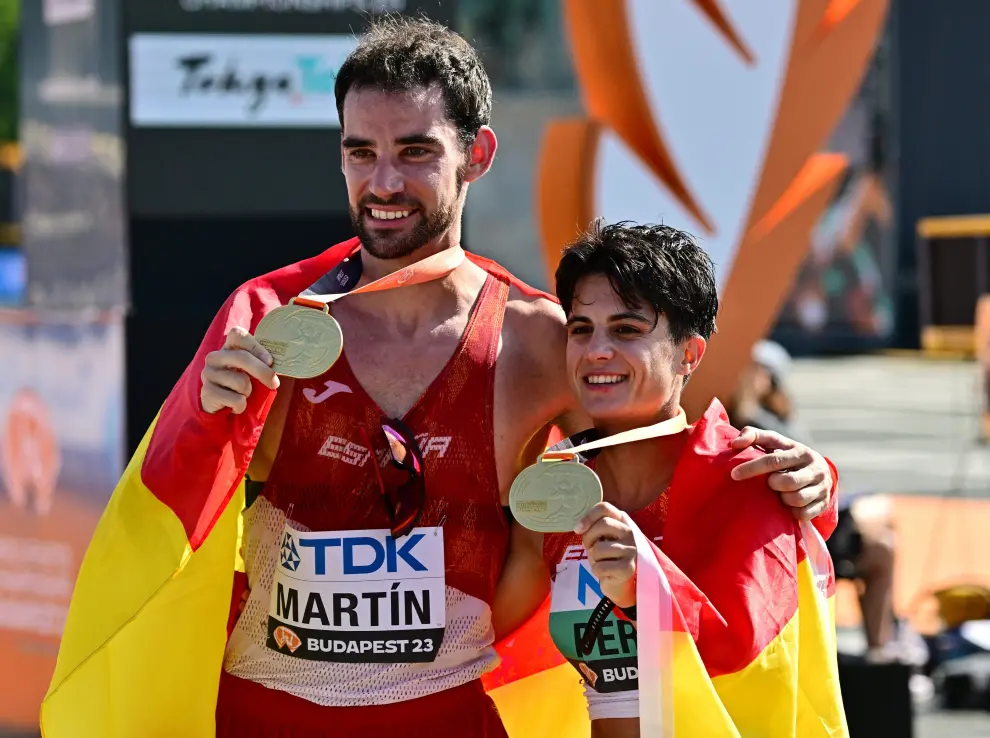 Los atletas españoles Álvaro Martín y María Pérez, medallas de oro de los 35 kilómetros marcha en Budapest