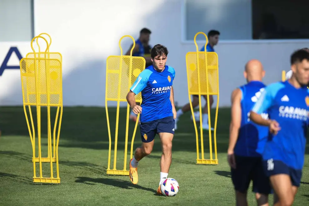 Entrenamiento del Real Zaragoza en la Ciudad Deportiva para preparar el partido contra el Tenerife