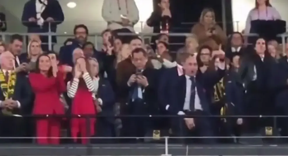 Los gestos del presidente de la Federación Española de Fútbol no dejaron a nadie indiferente, uno de los más polémicos con el beso fue este.