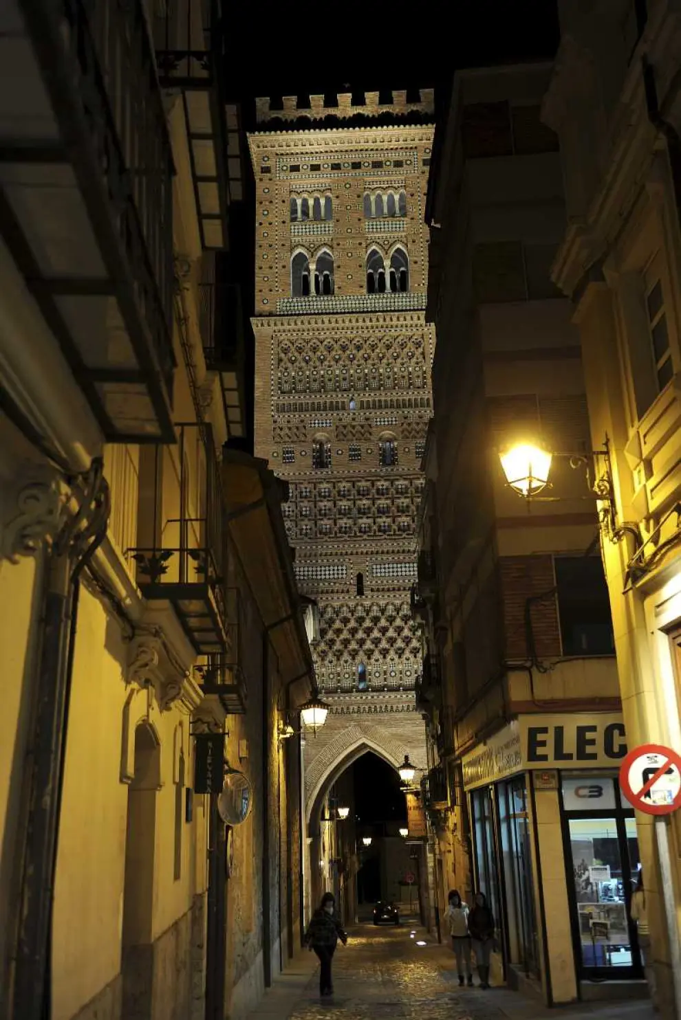 Iluminación de la Torre Mudéjar de El Salvador de Teruel
