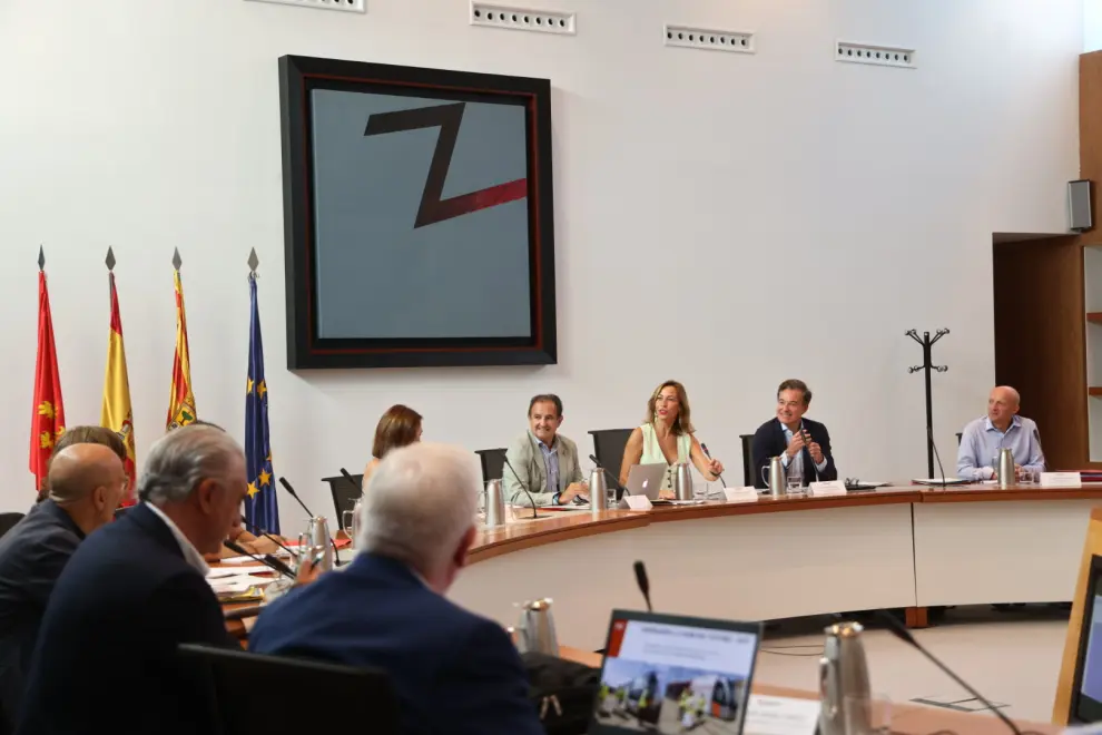 Chueca inicia el curso político con el objetivo de que Zaragoza tenga nuevos presupuestos en enero.