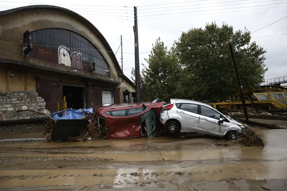 Volos (Greece), 06/09/2023.- Damaged cars are seen during the storm named Daniel in the area of Volos, Magnesia, Greece, 06 September 2023. The storm 'Daniel' sweeping through most of Greece with heavy rain and lightning caused extensive damage in the power network at Volos, Mt. Pilio, elsewhere in the Magnissia prefecture, as well as in the Sporades Islands. (tormenta, Grecia) EFE/EPA/YANNIS KOLESIDIS
