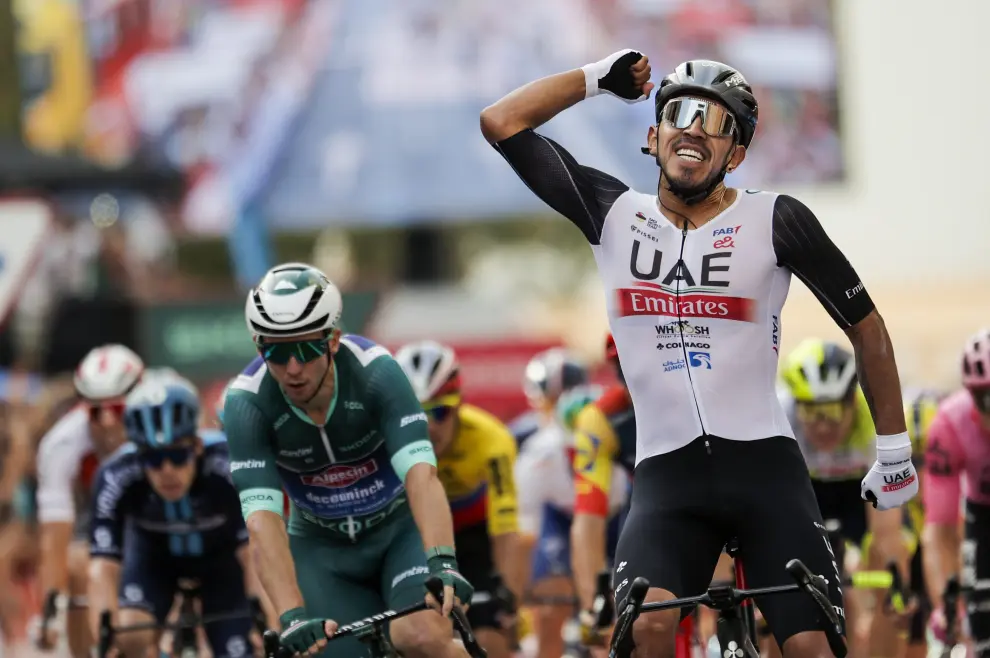 El colombiano Juan Sebastian Molano se impone venccedor de la 12ª etapa de la Vuelta Ciclista a España 2023