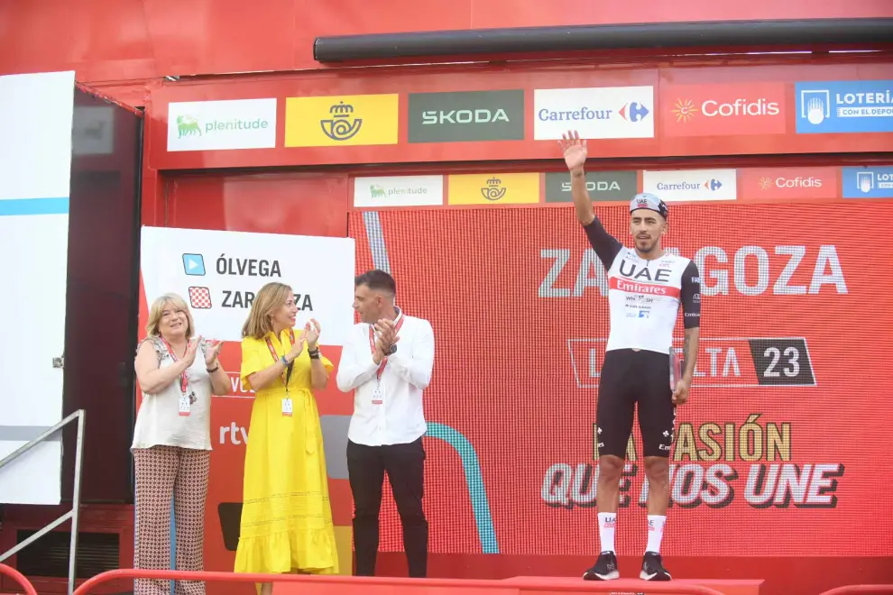 La Vuelta Ciclista a España 2023 en Zaragoza: ambiente en el paseo de María Agustín