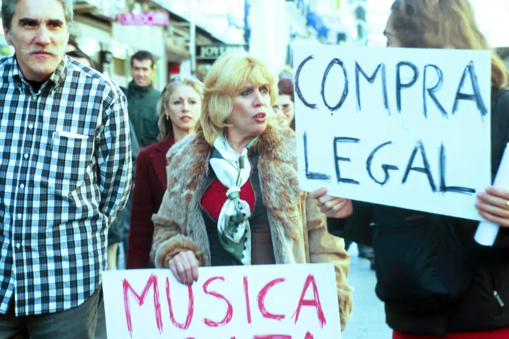 María Jiménez en una manifestación contra la piratería musical.
