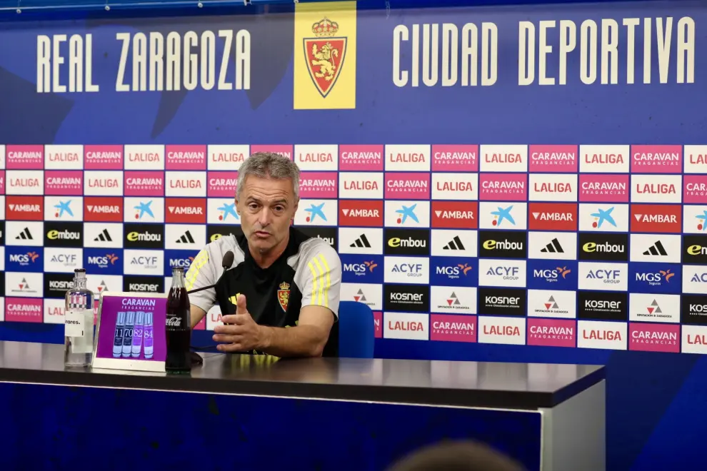El entrenador del equipo blanquillo ha comparecido durante la mañana de este viernes en rueda de prensa antes del encuentro frente al Cartagena en el que será el segundo desplazamiento de la temporada.