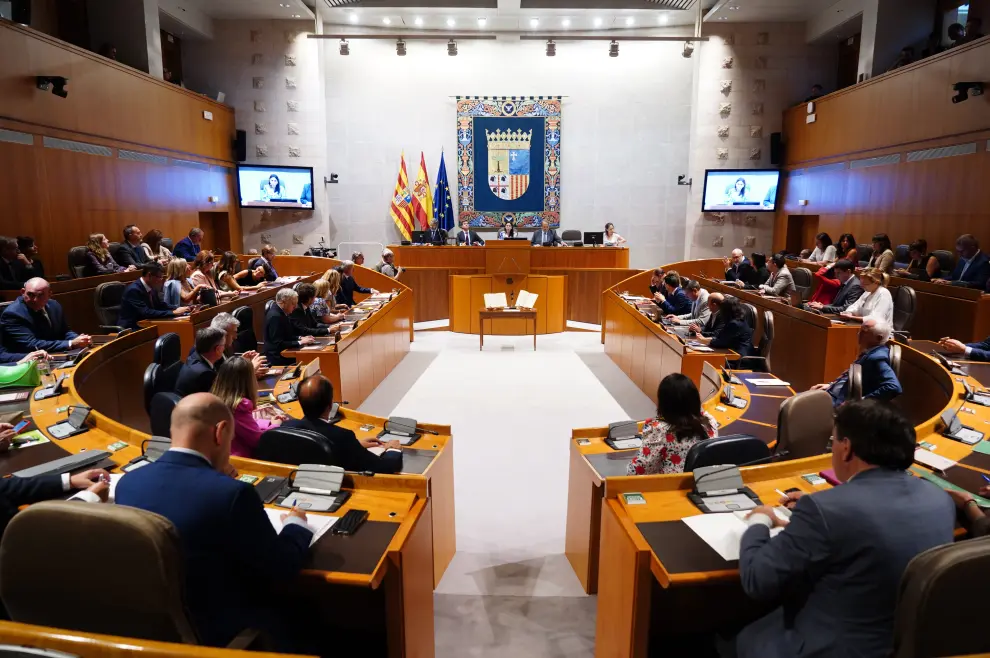Sesión del primer pleno de la XI Legislatura de las Cortes de Aragón 2023
