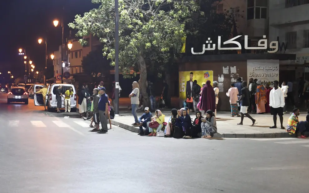 Los habitantes de Rabat salieron a las calles tras sentir el terremoto.