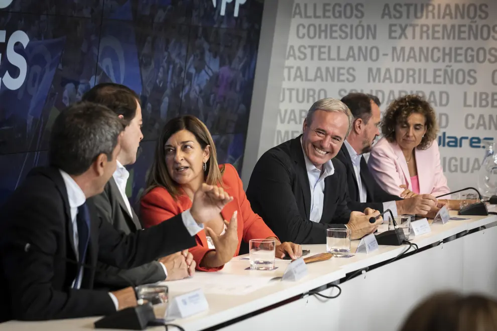 Foto de la Junta Directiva Nacional del PP en Madrid, presidida por Alberto Núñez Feijóo, con la presencia de Jorge Azcón