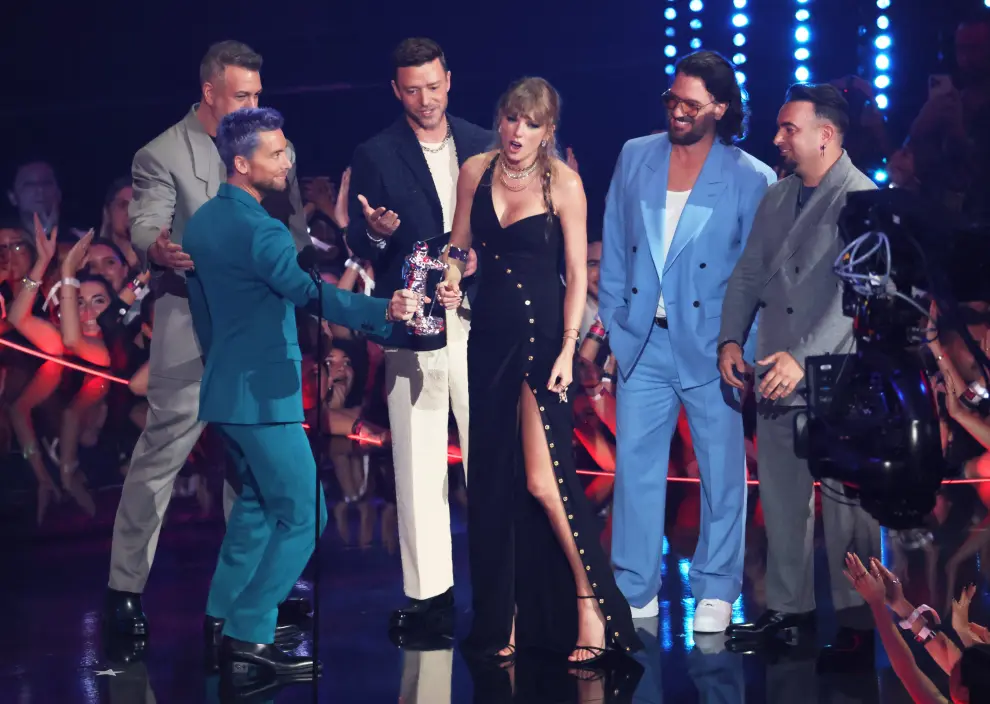 Taylor Swift recibe el premio the Best Pop en los MTV Video Music Award
