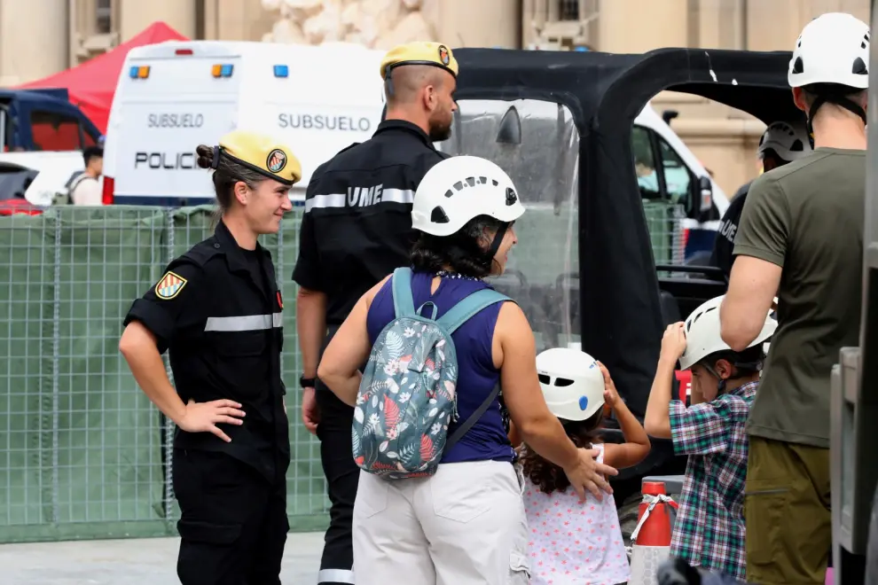 Fotos de las exhibiciones de rescate en la plaza del Pilar por el Día del Donante de Médula Ósea