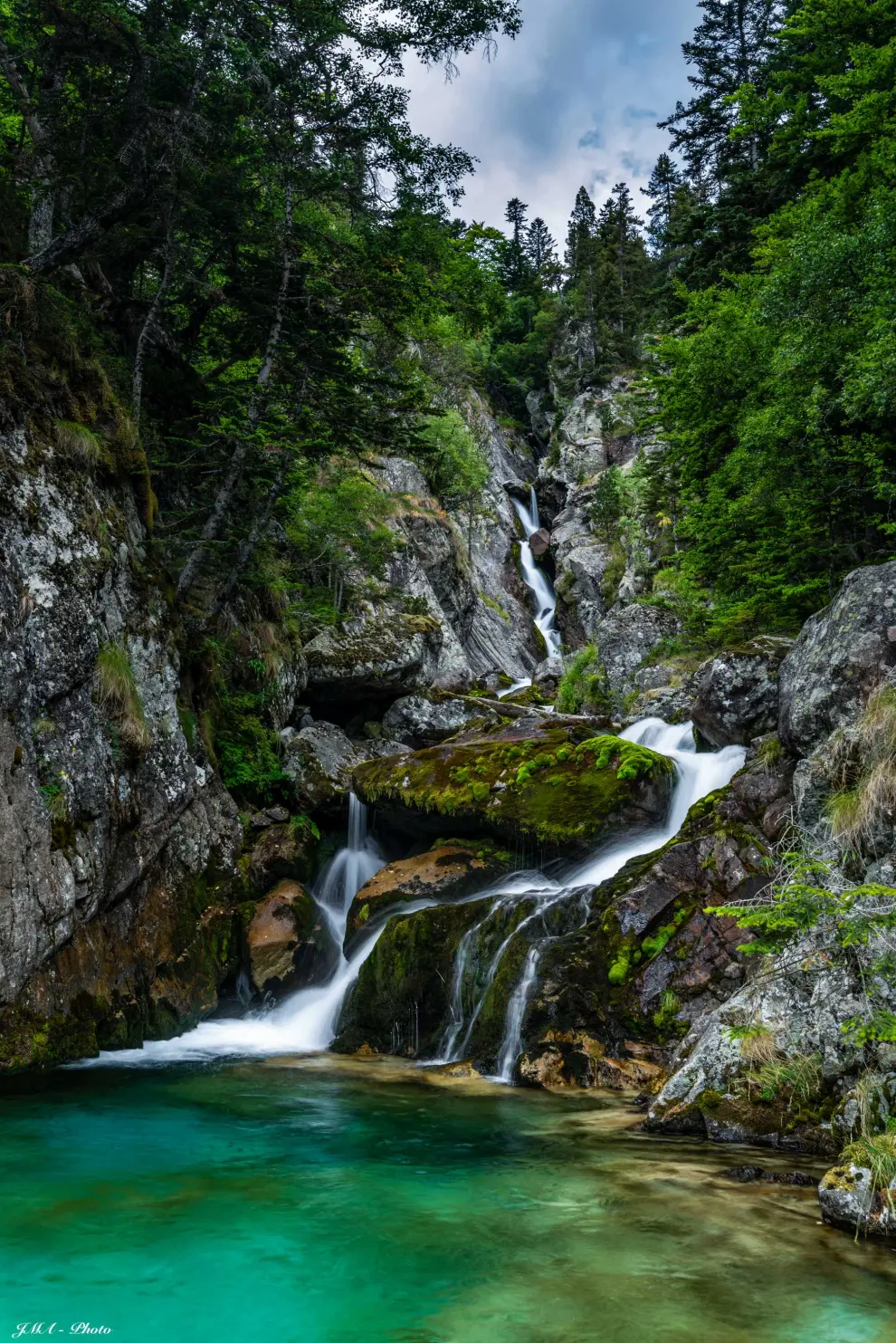 Cascadas de Salenques, en el valle del Pirineo que lleva su nombre