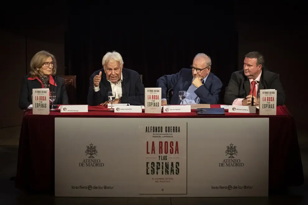 Presentación del libro de Alfonso Guerra 'La rosa y las espinas. El hombre detrás del político'