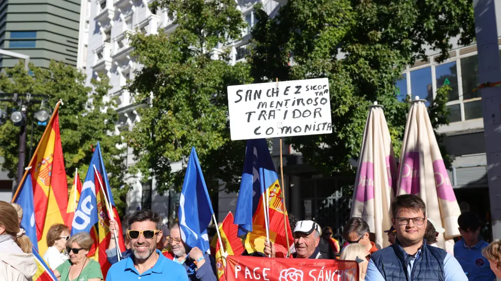 Simpatizantes del PP en la concentración en Madrid contra una posible amnistía a los independentistas.