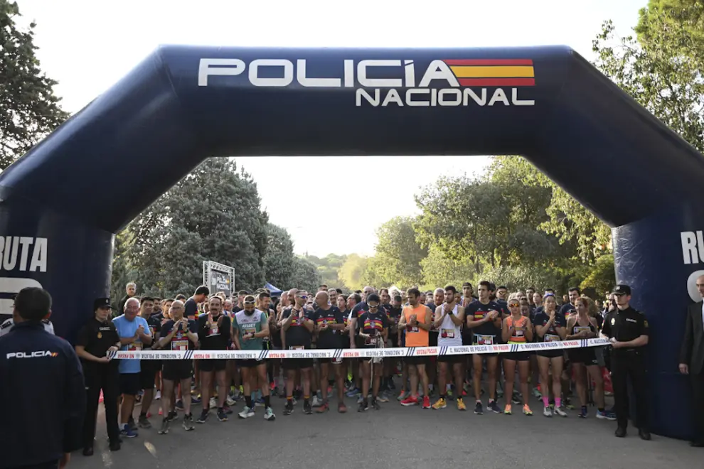 La sexta edición de la carrera Contra el Maltrato se ha celebrado en el Parque Grande José Antonio Labordeta de Zaragoza