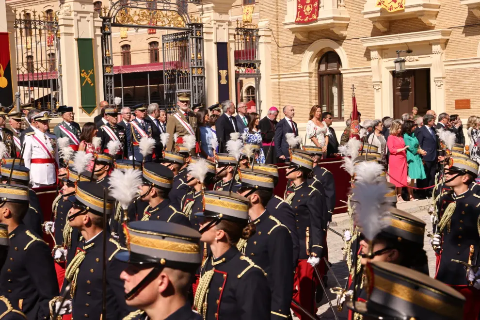La princesa Leonor jura bandera en Zaragoza ante los Reyes
