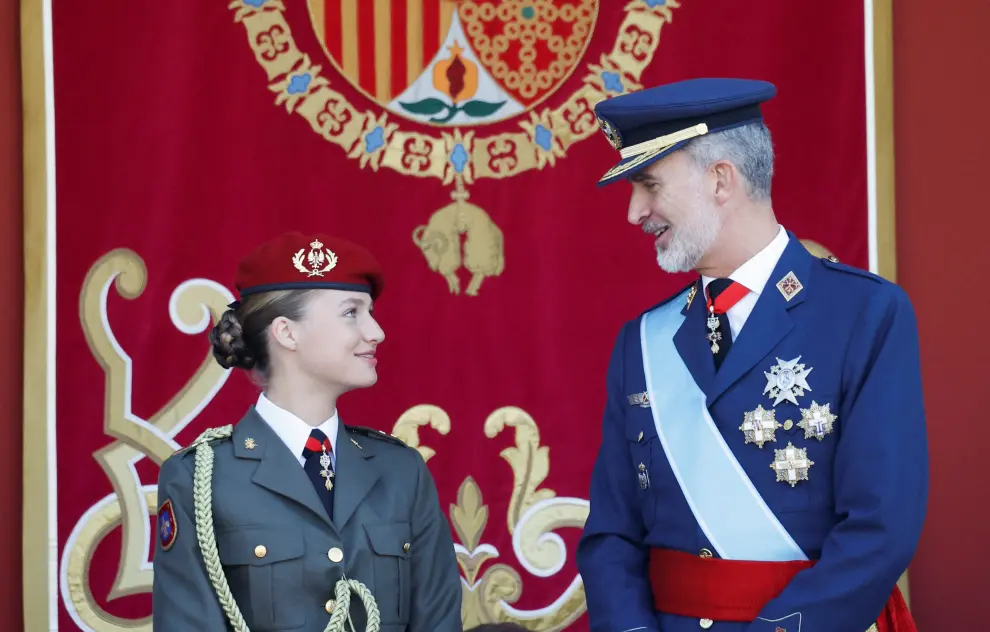 Felipe VI compartió miradas y sonrisas con su hija en varios momentos del desfile