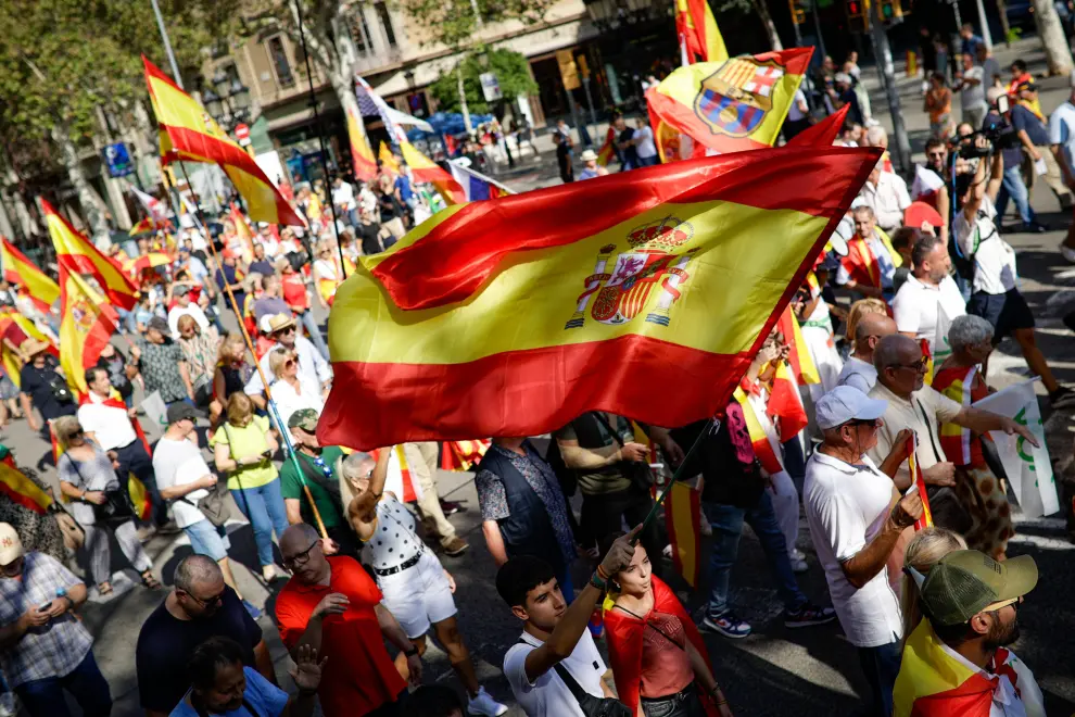 Manifestación convocada con motivo del Día de la Hispanidad en Barcelona