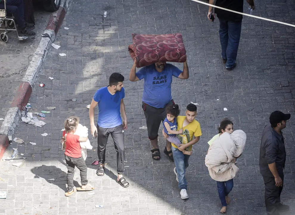 Confusión y caos entre los civiles de Gaza tras petición de Israel de evacuar MIDEAST ISRAEL PALESTINIANS GAZA CONFLICT
