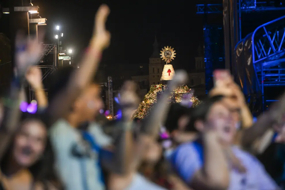 Fiestas 2023: la plaza del Pilar se entrega al Independance de Los 40