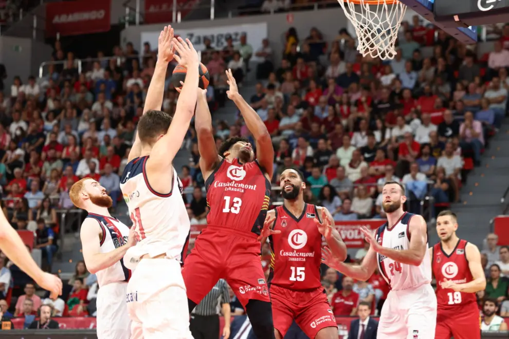 Casademont Zaragoza-Baskonia, en el Pabellón Príncipe Felipe.