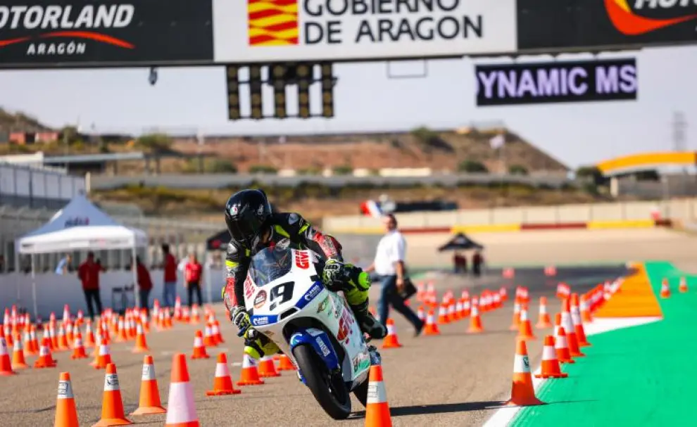 Foto de la séptima edición de MotoStudent, en Motorland Aragón