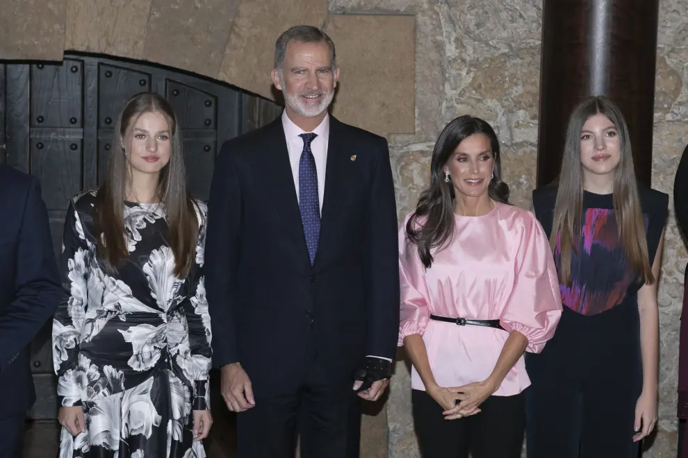 Los reyes Felipe VI y Letizia, la princesa Leonor y la infanta Sofía, en el Concierto Premios Princesa de Asturias celebrado en Oviedp