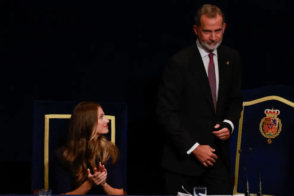 Spain's King Felipe VI and Princess Leonor attend the ceremony of the 2023 Princess of Asturias Awards at Campoamor Theatre in Oviedo, Spain, October 20, 2023. REUTERS/Vincent West