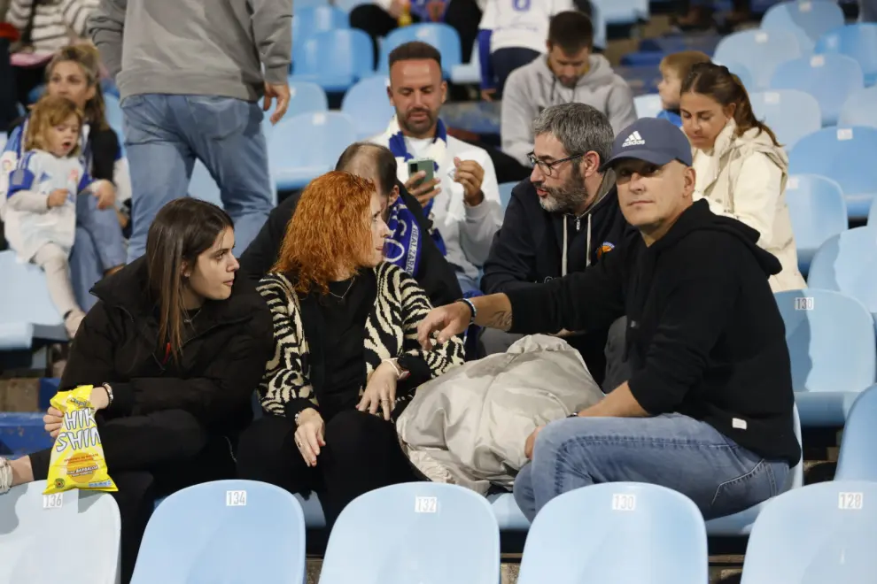 Aficionados en La Romareda para presenciar el partido entre el Real Zaragoza y el Eibar.