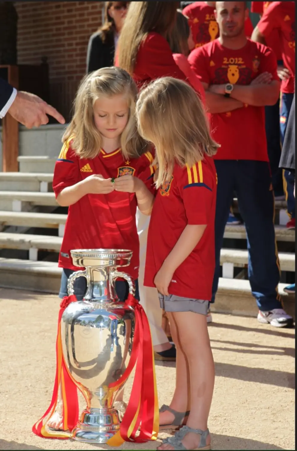 Con la infanta Sofía, 2 de julio de 2012 en la audiencia a la Selección Española de Fútbol tras conquistar la Eurocopa.