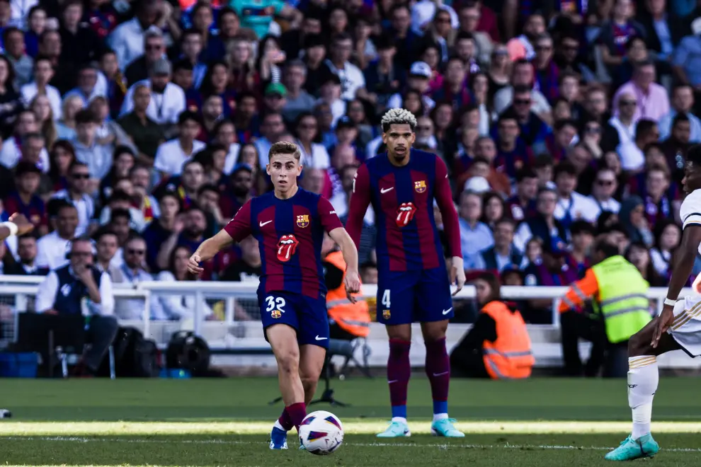 Foto del partido FC Barcelona-Real Madrid, en el Estadio Olímpico Lluis Companys