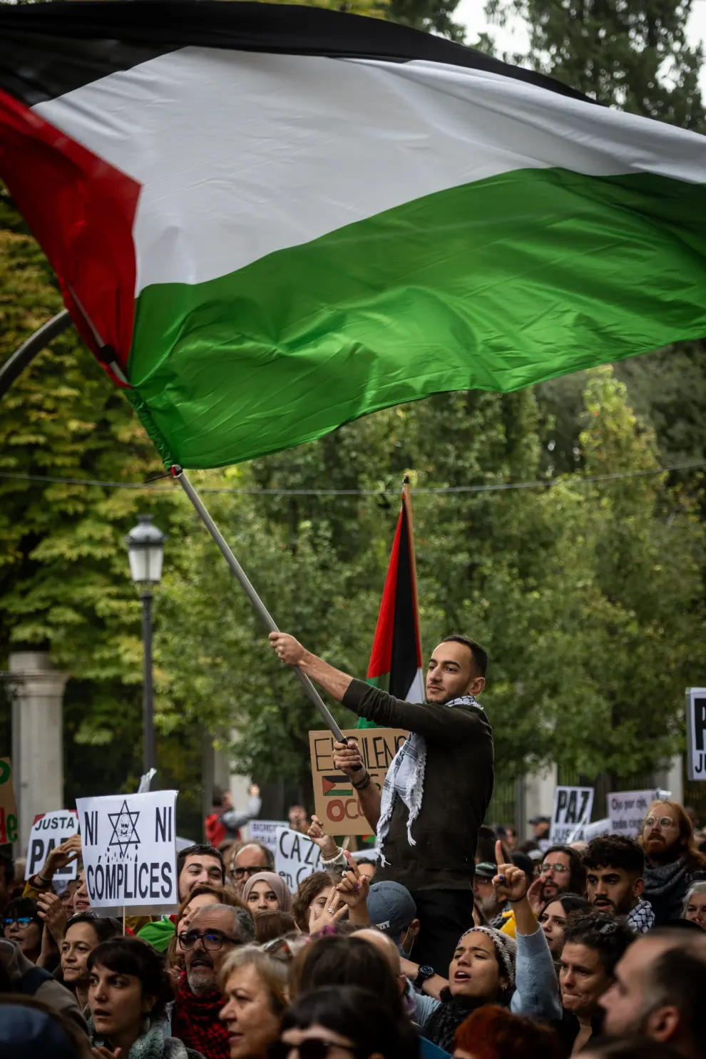 Algunos momentos de la manifestación en Madrid en favor del pueblo palestino y contra la guerra.