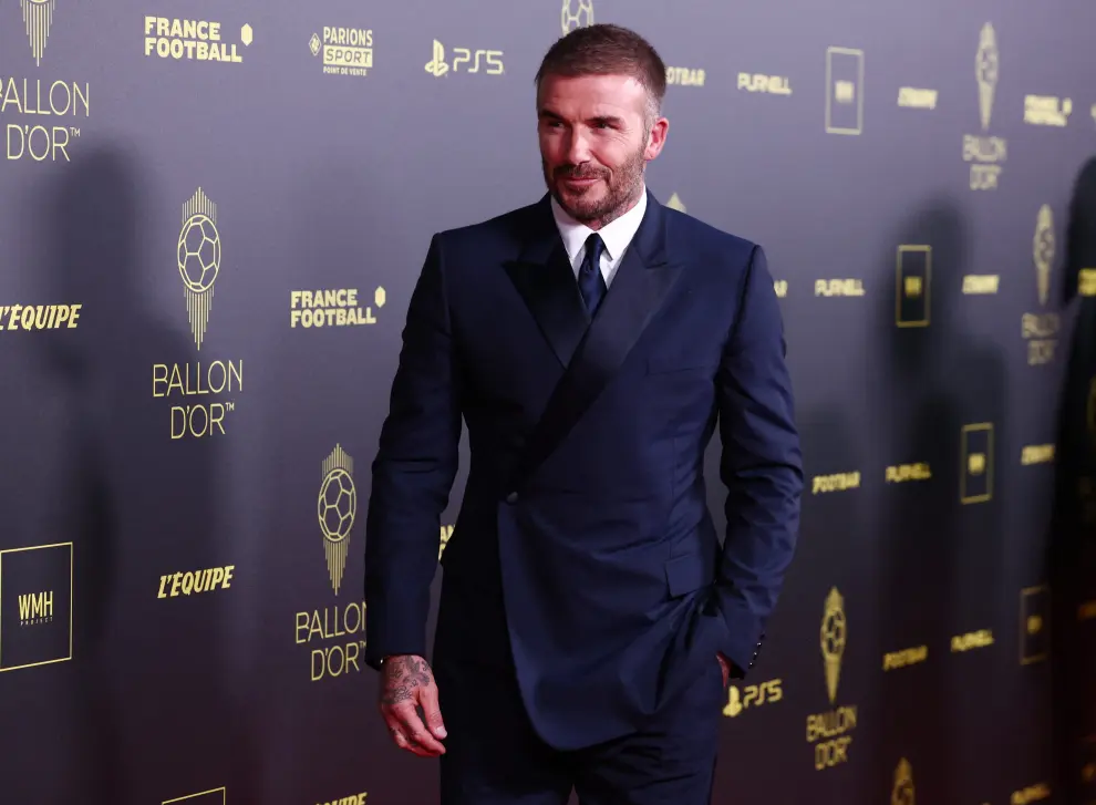 David Beckham posa en la gala del Balón de Oro 2023 en el Teatro del Châtelet de París