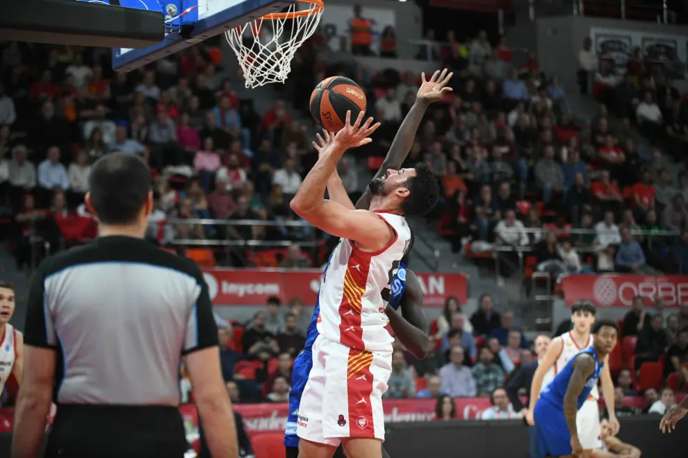 Partido Casademont Zaragoza-Brindisi, de la FIBA Europe Cup, en el pabellón Príncipe Felipe