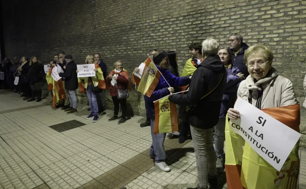 Protesta de este miércoles ante la sede del PSOE en Zaragoza