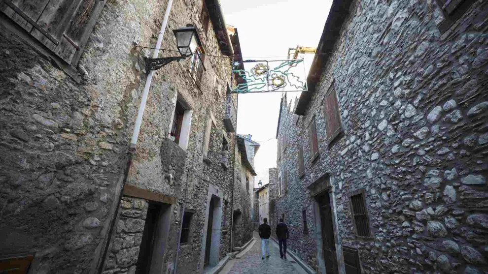 Benasque, el pueblo de Huesca que competirá este 2023 para conseguir la iluminación navideña de Ferrero Rocher