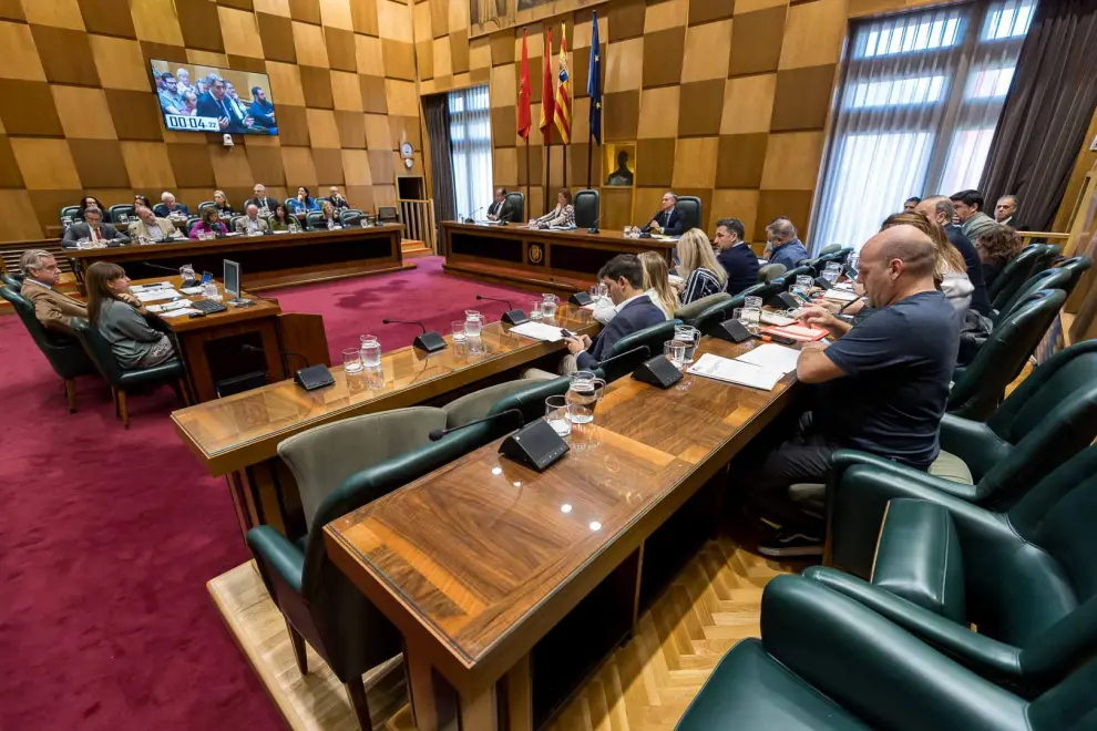 Tenso pleno sobre la amnistía en el Ayuntamiento de Zaragoza