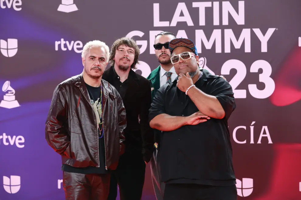El grupo Planet Hemp posa durante el photocall previo a la gala de entrega de los Latin Grammy 2023