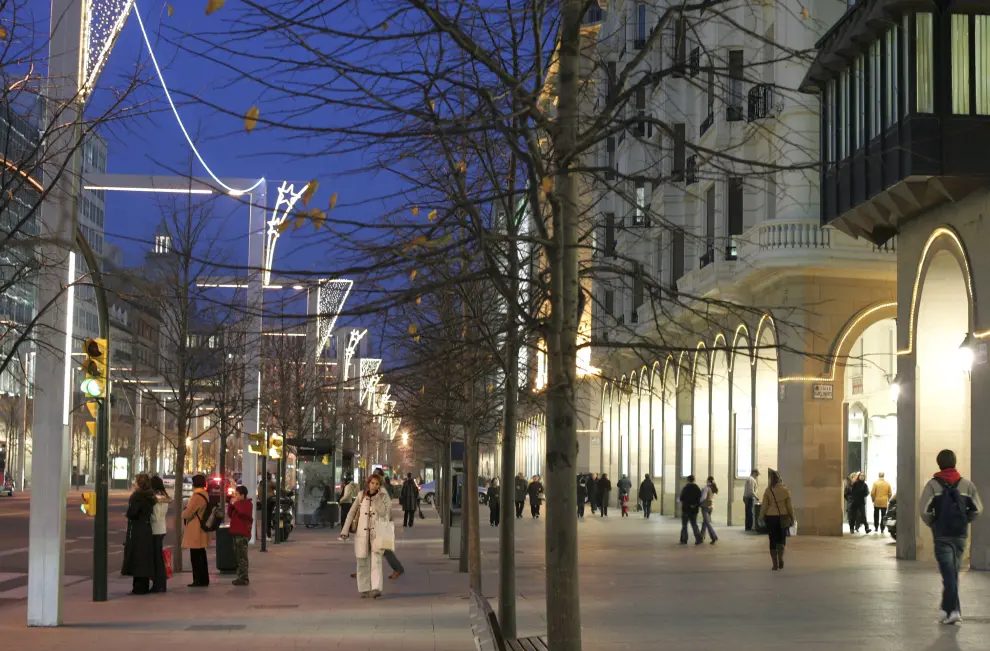 En imágenes: La iluminación navideña en Zaragoza a través de los años