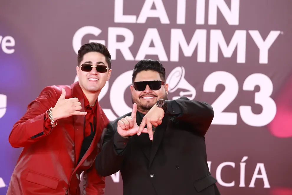 La banda La Adictiva posa durante el photocall previo a la gala de entrega de los Latin Grammy 2023